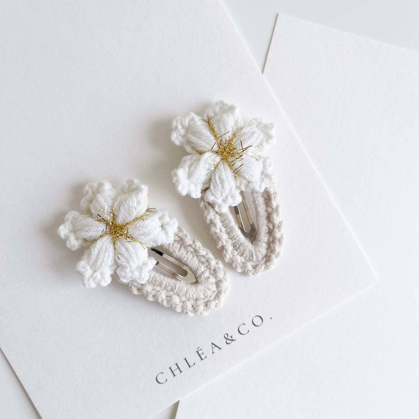 Set of 2 Clips Crochet Snowflake