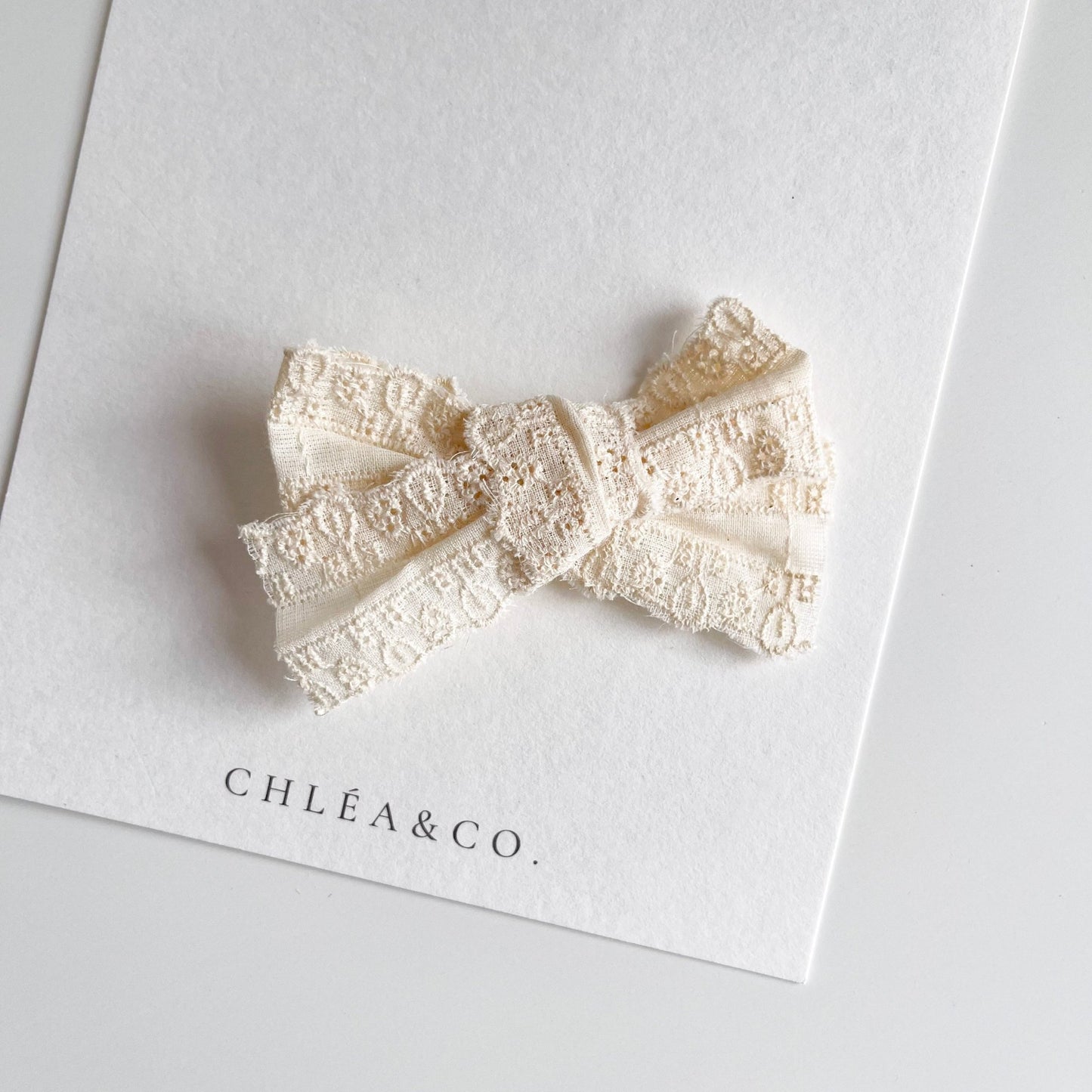Agnes Classic Bow - Chléa & Co.