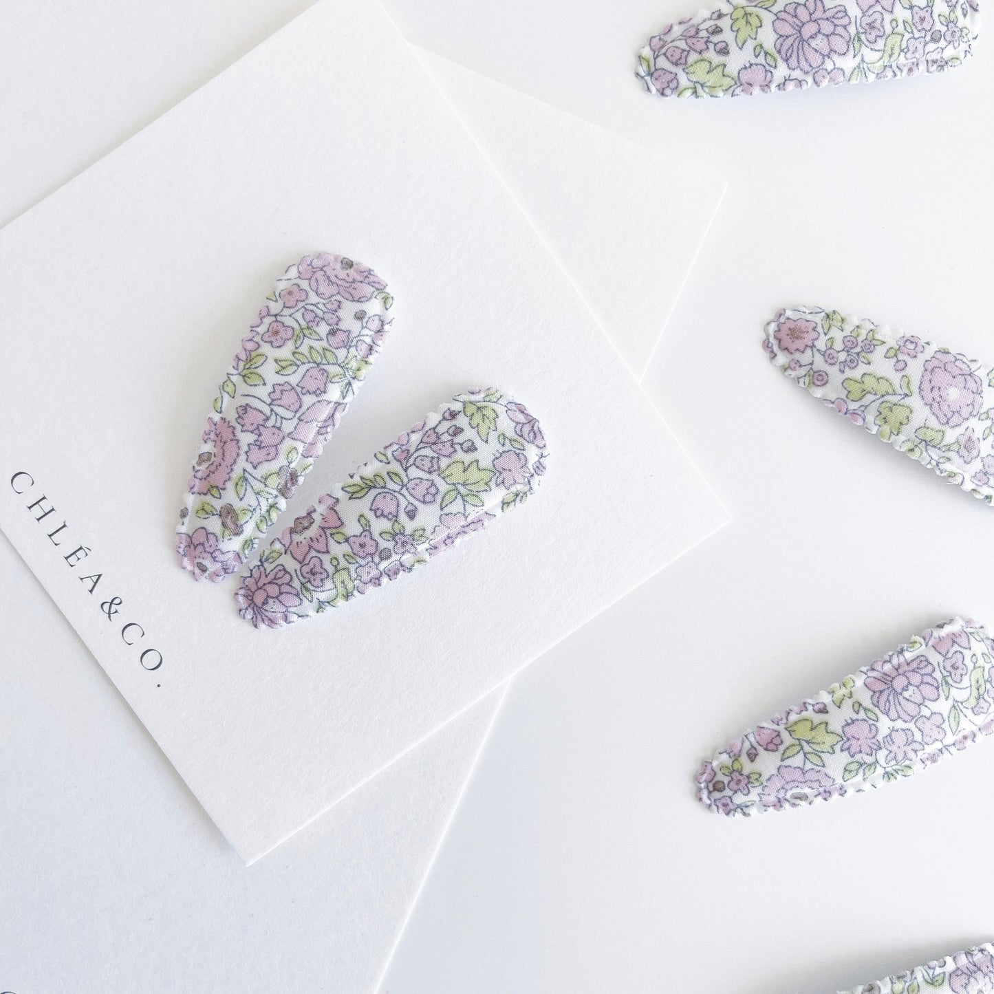 Dainty Lilac Garden Fabric Covered Snap Clip - Chléa & Co.