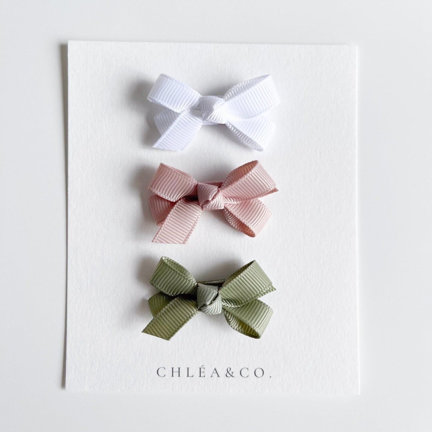Petite Ribbon Bow Clip Set - Chléa & Co.