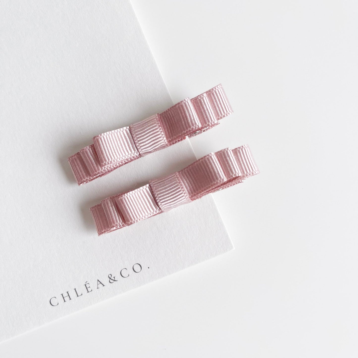 Set of 2 Medium Ribbon Bows - Chléa & Co.