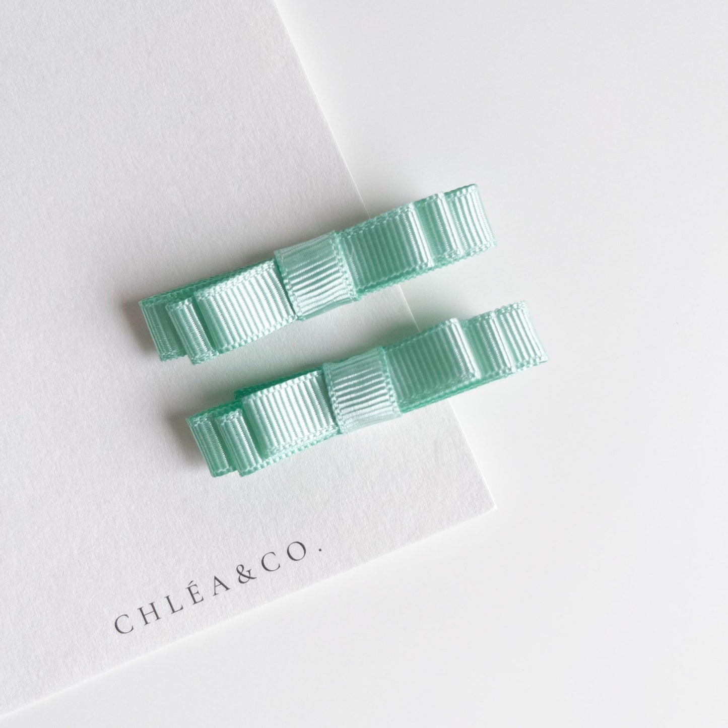 Set of 2 Medium Ribbon Bows - Chléa & Co.