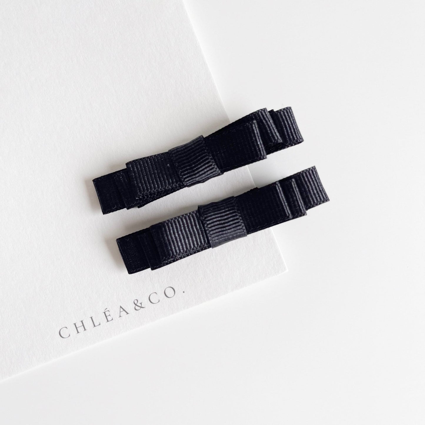 Set of 2 Medium Ribbon Bows - Chléa & Co.