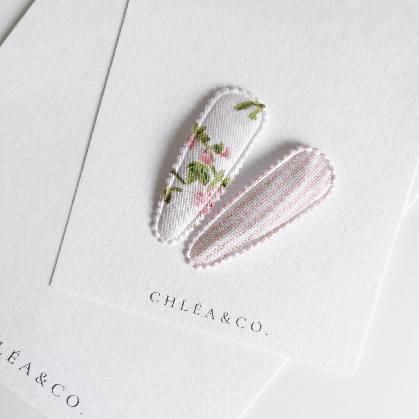 Vintage Rose & Lyla Fabric Covered Snap Clip - Chléa & Co.