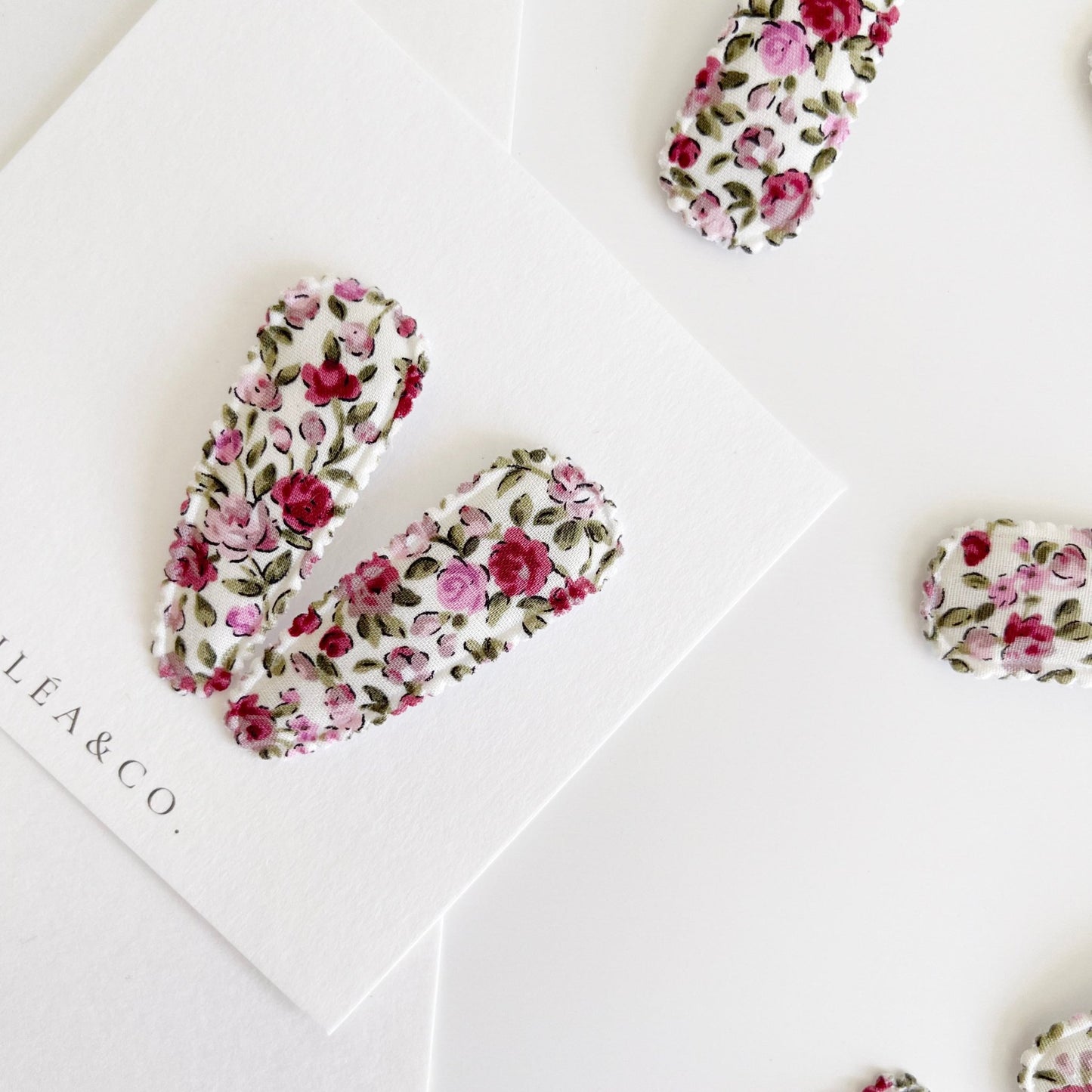 Wildflower Fabric Covered Snap Clip - Chléa & Co.
