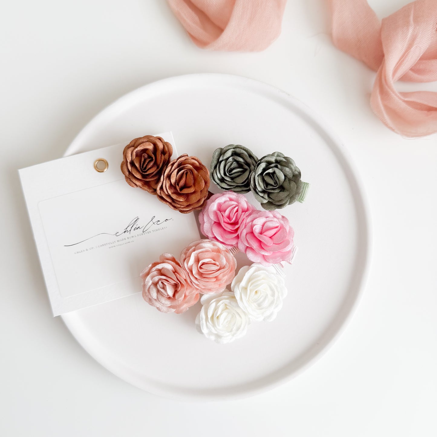 Willow Rose Clip