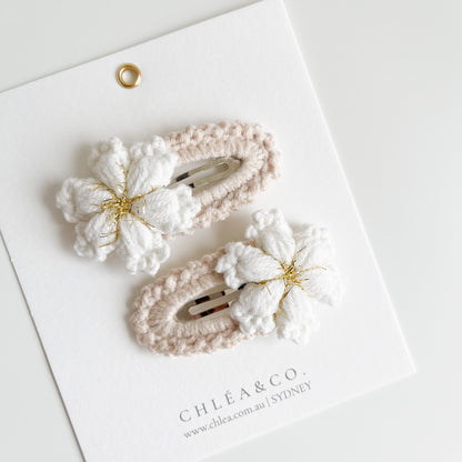 Set of 2 Clips Crochet Snowflake