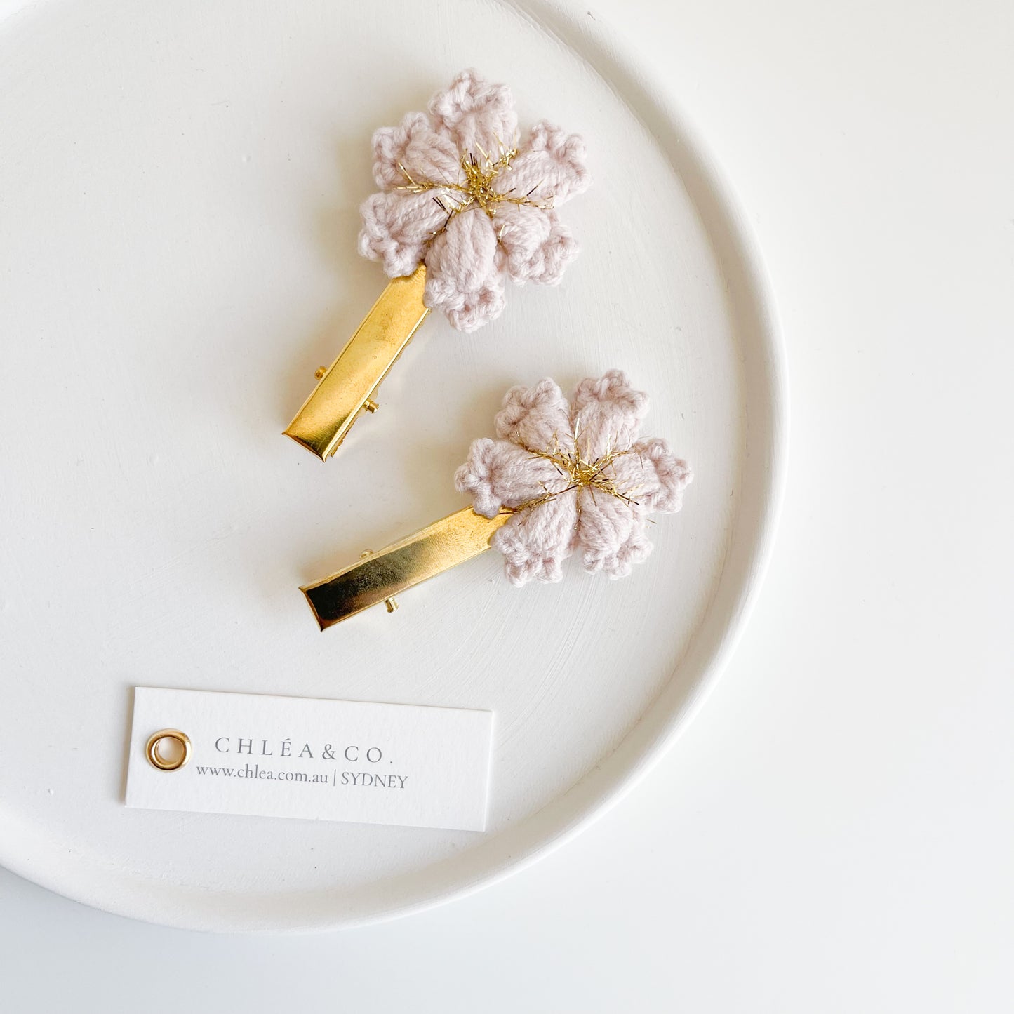 Set of 2 Gold Snowflake Clips