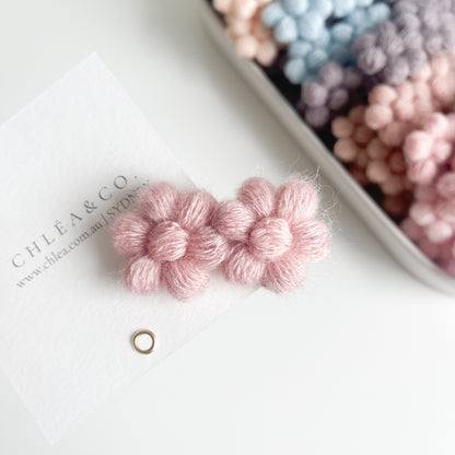 Daisy Dove Crochet Hair Clip