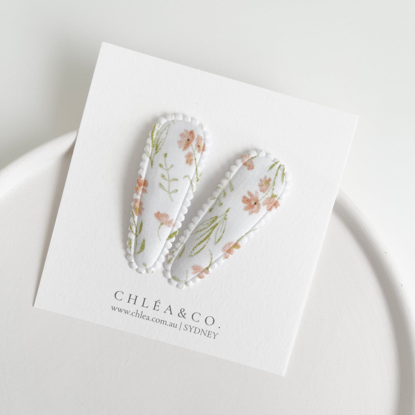 Daisy Fabric Covered Snap Clip