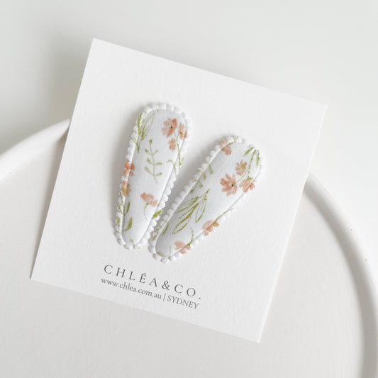 Daisy Fabric Covered Snap Clip