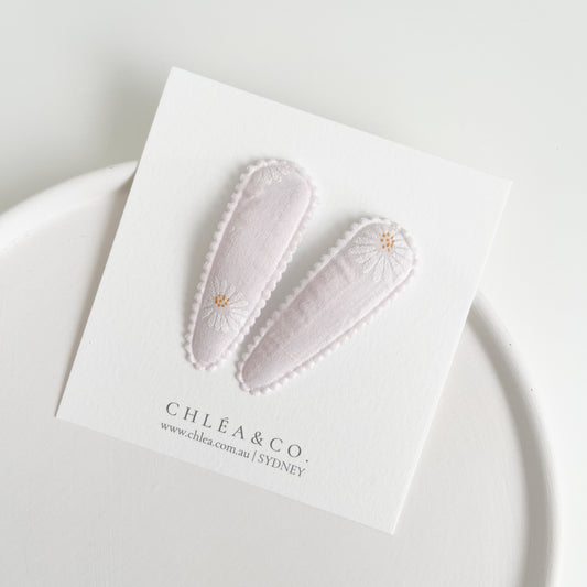 Soft Pink Daisy Fabric Covered Snap Clip