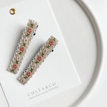 Loretta | Set of 2  Floral Hair Clips