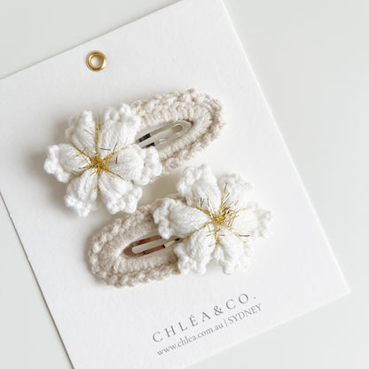 Set of 2 Clips Crochet Snowflake