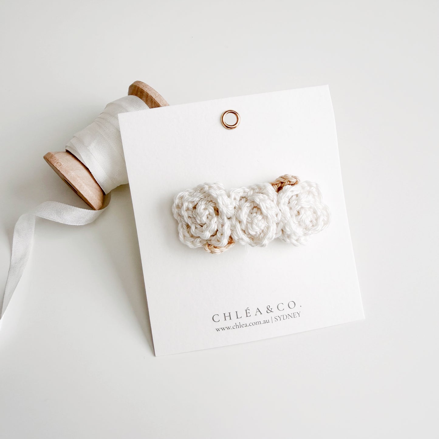 Darling Blossom Crochet Hair Clip | Crème