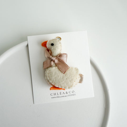 Flora Goose Felt Clip