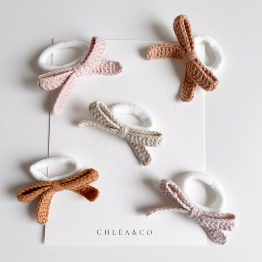 Dainty Bow Crochet Bobble