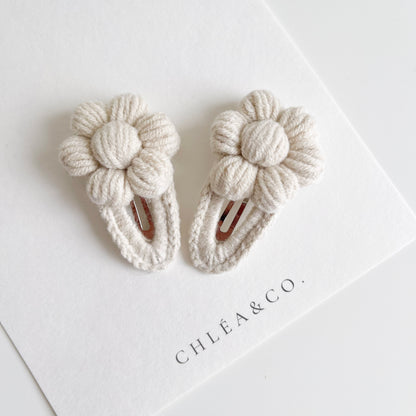 Set of 2 Clips Crochet Daisy