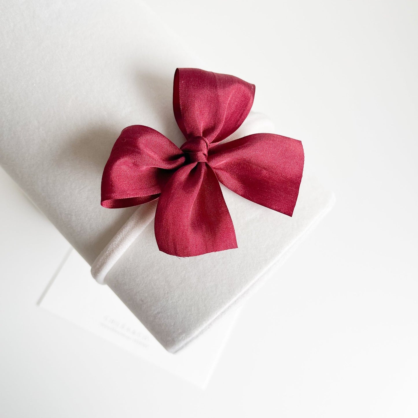 Alivia Silk Bow Headband - Chléa & Co.