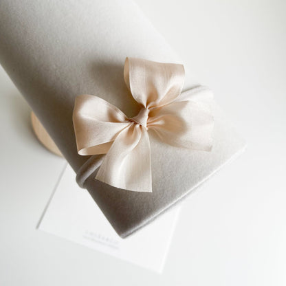 Alivia Silk Bow Headband - Chléa & Co.
