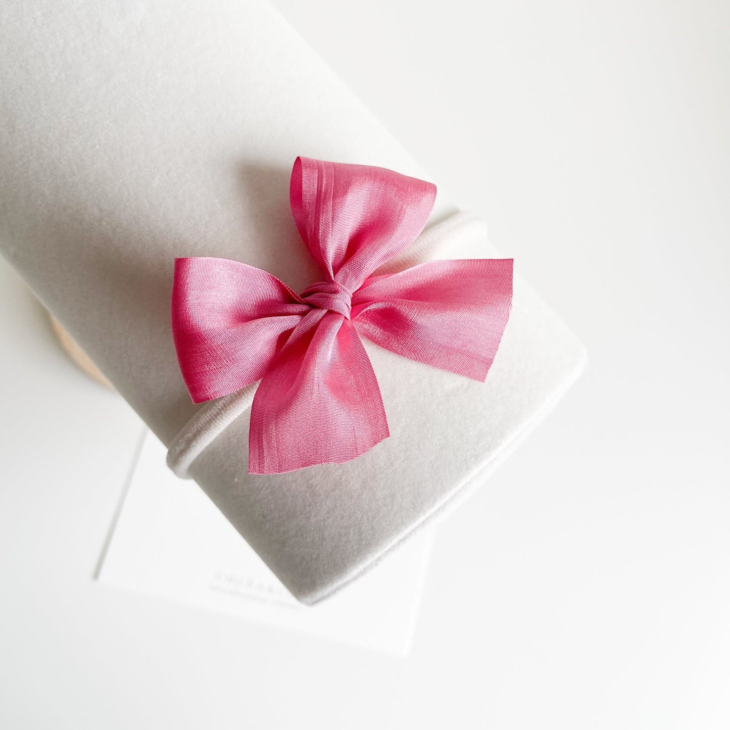 Alivia Silk Bow Headband - Chléa & Co.