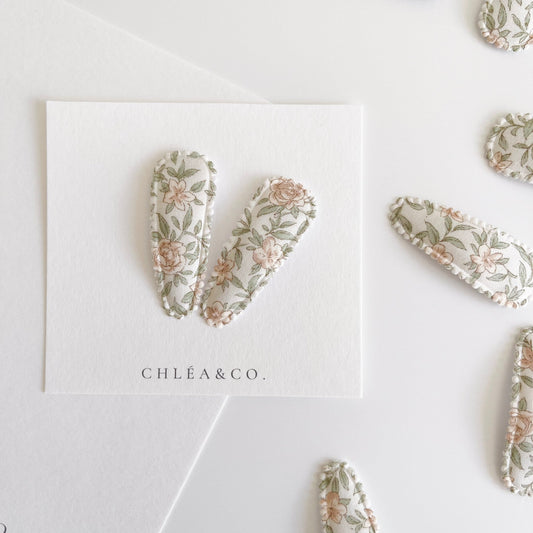 Cottage Garden Fabric Covered Snap Clip - Chléa & Co.