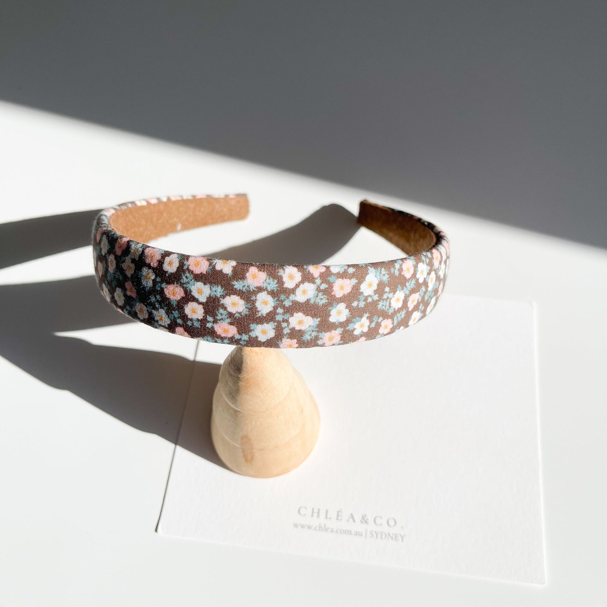 Dainty Flower Brown Headband - Chléa & Co.