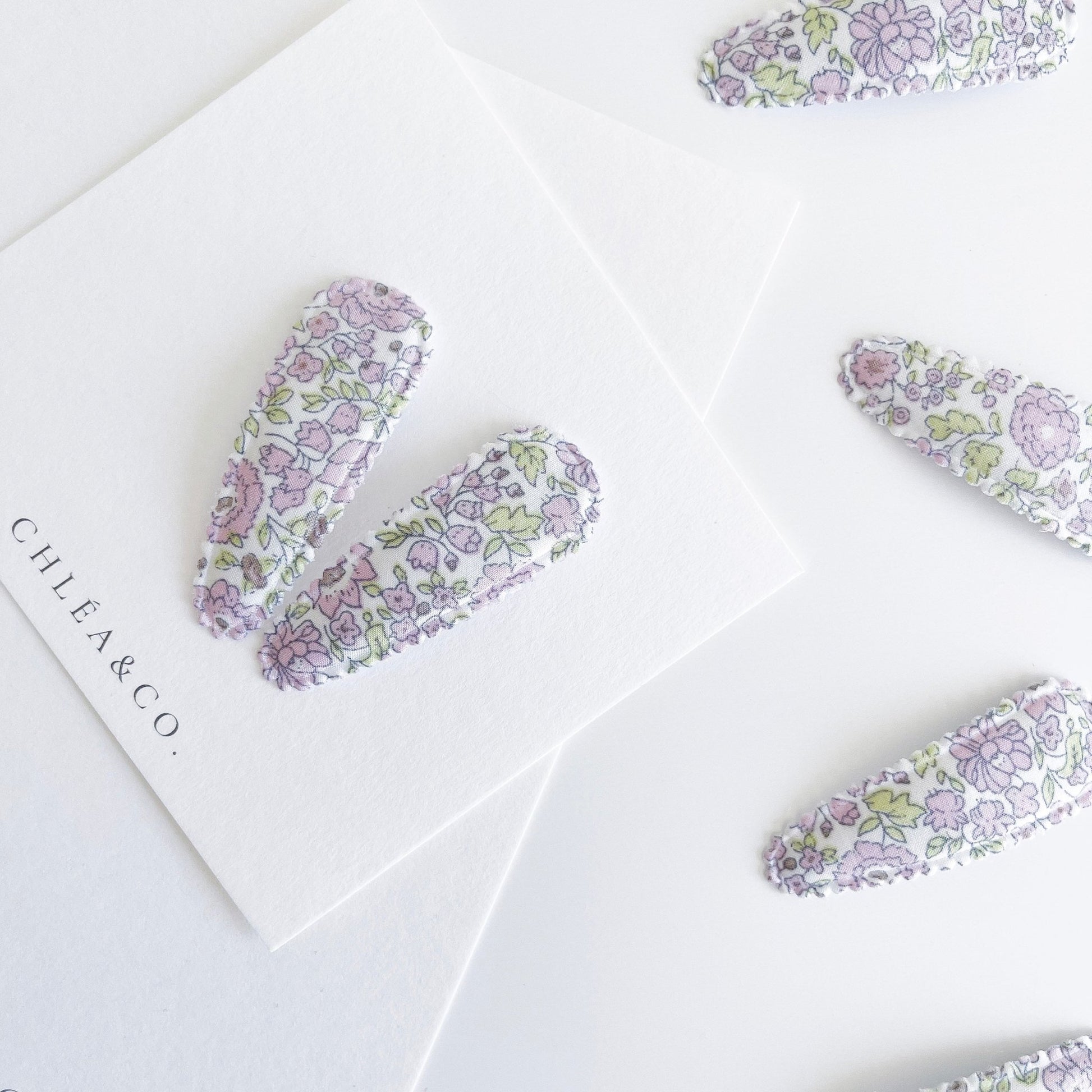 Dainty Lilac Garden Fabric Covered Snap Clip - Chléa & Co.