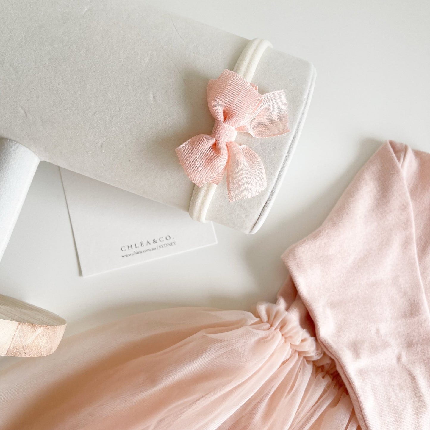 Delia Bow Headband - Chléa & Co.