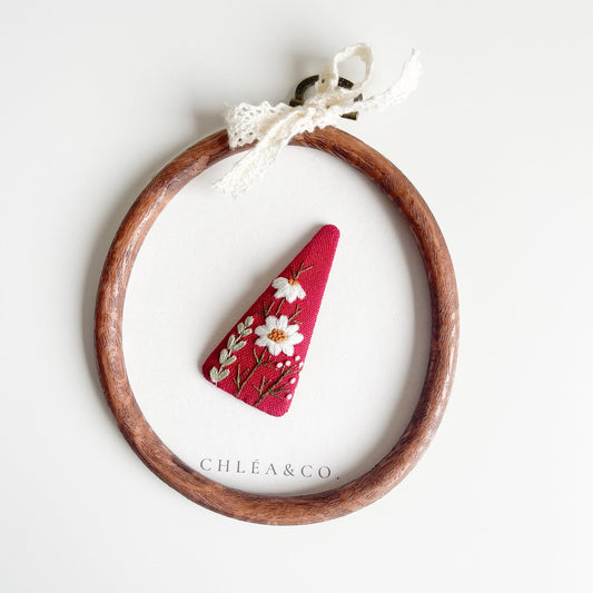 Embroidered Daisy On Red Linen - Chléa & Co.