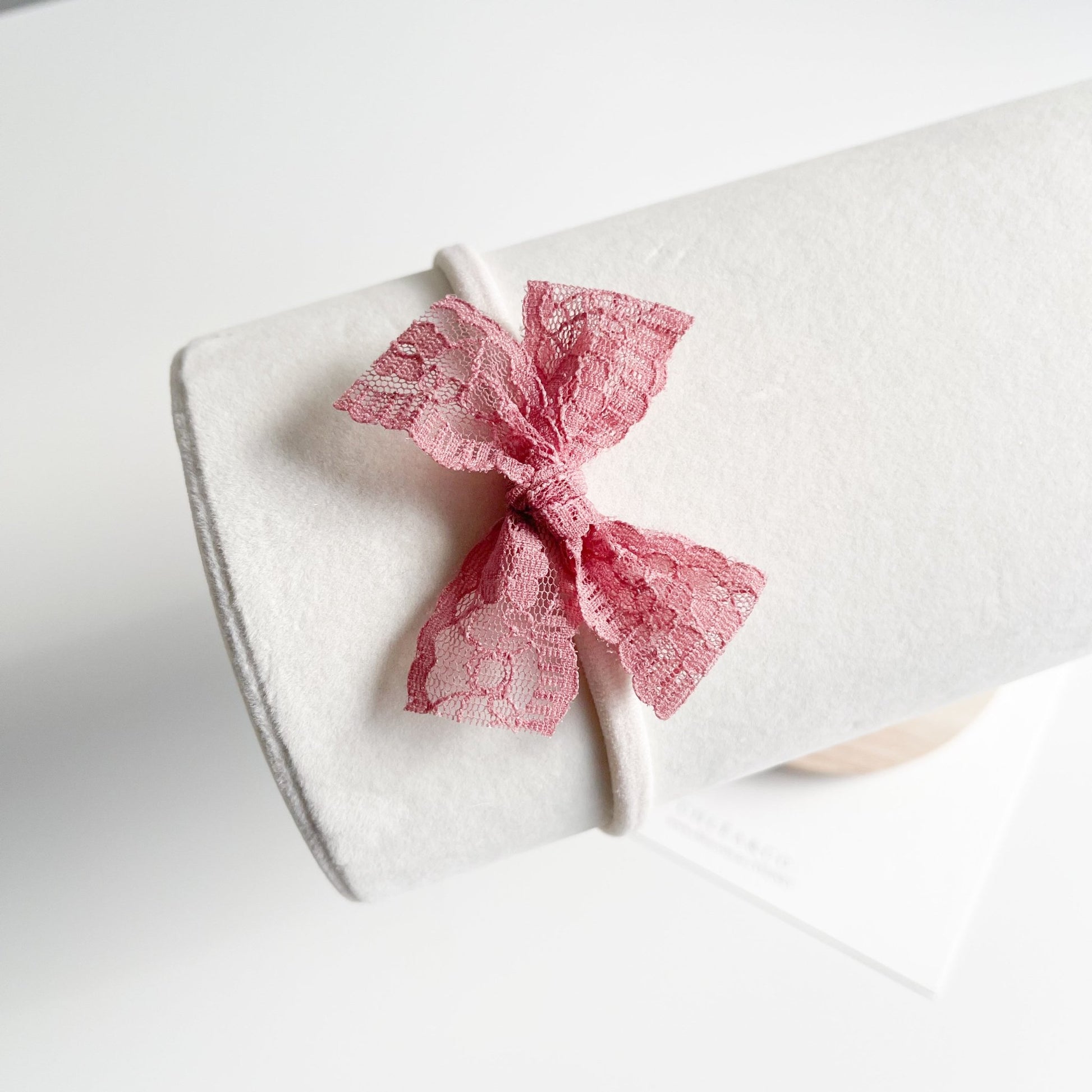 Evangeline Lace Bow Headband - Chléa & Co.