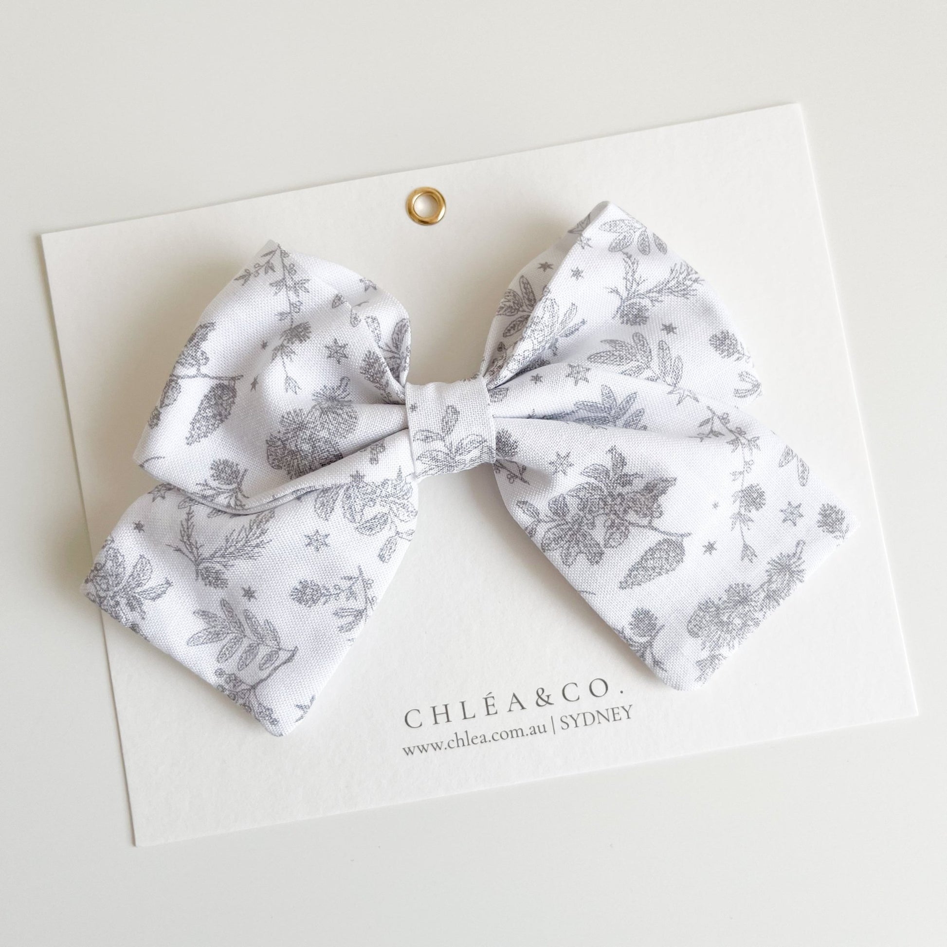 Eve Classic Bow - Chléa & Co.
