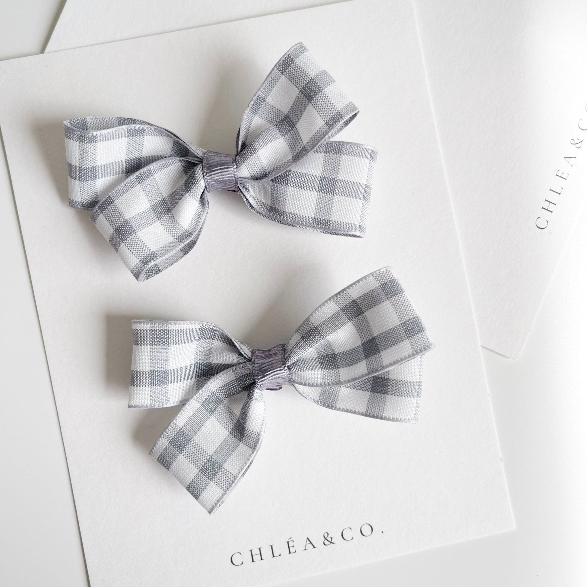 Gingham Pigtail Bow Set - Chléa & Co.