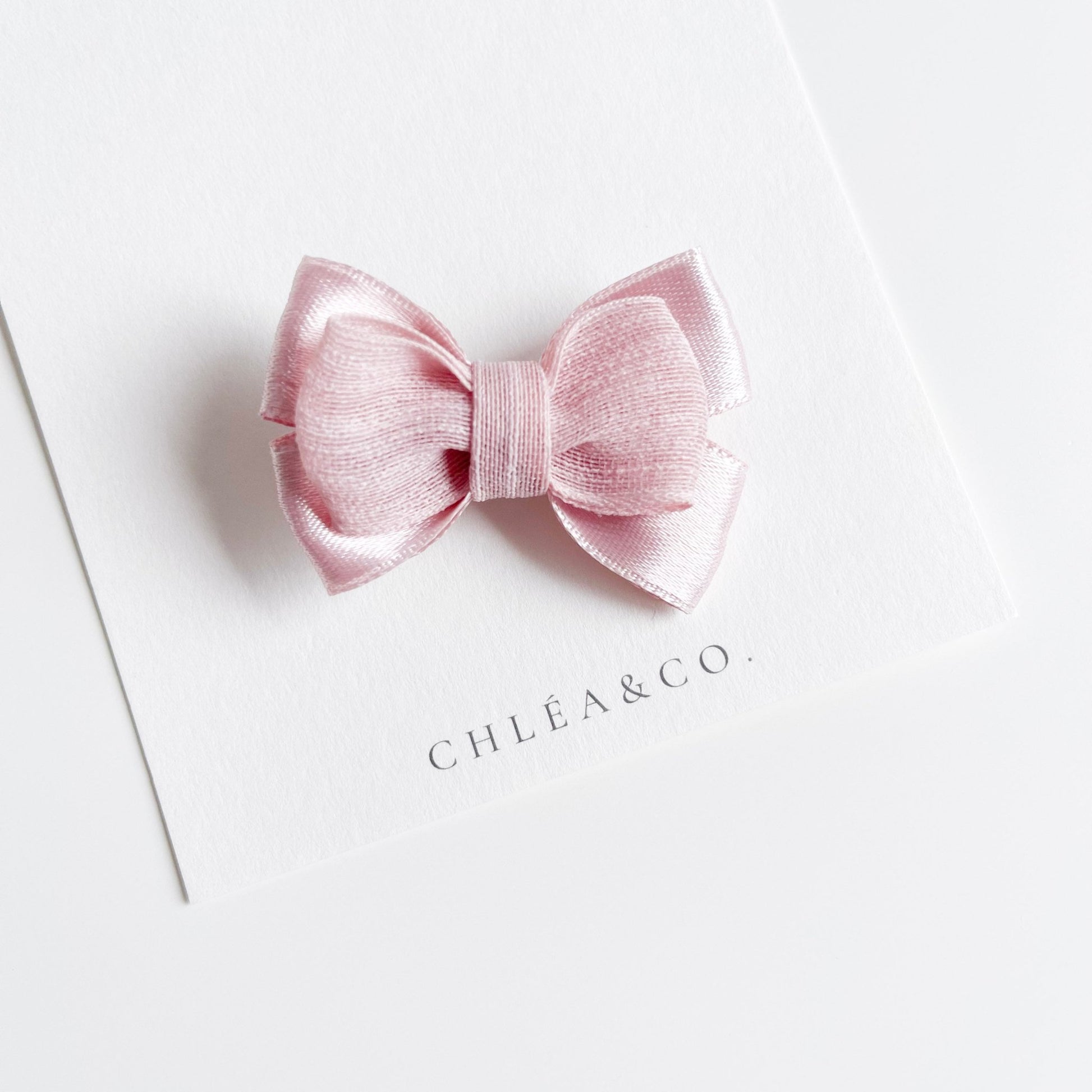Lily Classic Bow - Chléa & Co.