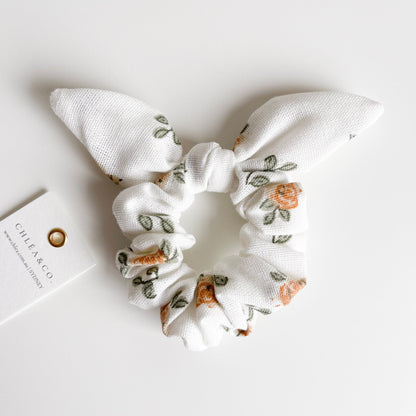 Orange Field Scrunchies - Chléa & Co.