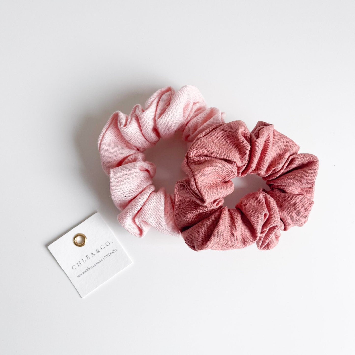 Oriana | Set of 2 Linen Scrunchies - Chléa & Co.