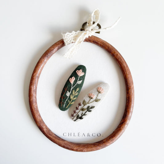 Peach Lily | Set of 2 Embroidered Floral Hair Clip - Chléa & Co.