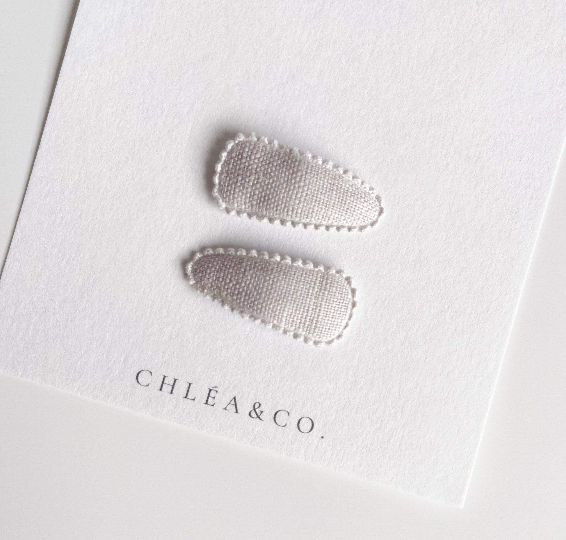 Petite Ivory Fabric Snap Clip - Chléa & Co.