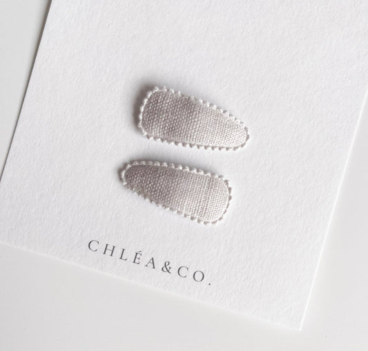 Petite Ivory Fabric Snap Clip - Chléa & Co.