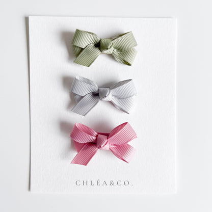 Petite Ribbon Bow Clip Set - Chléa & Co.
