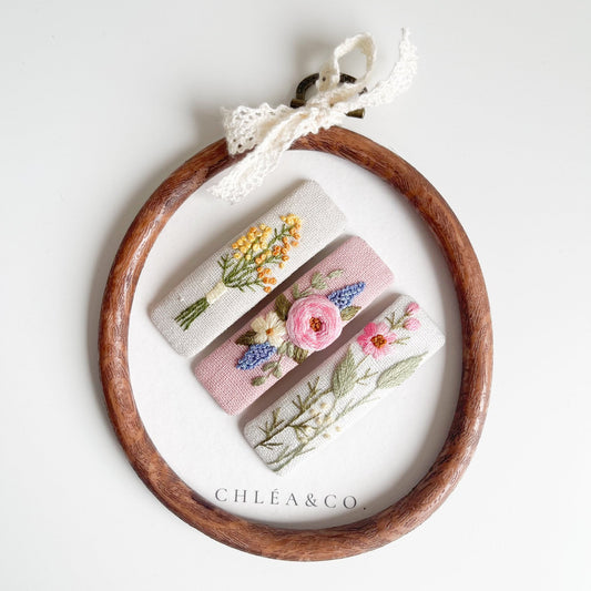 Poesy Mayflower | Set of 3 Embroidered Floral Hair Clips - Chléa & Co.