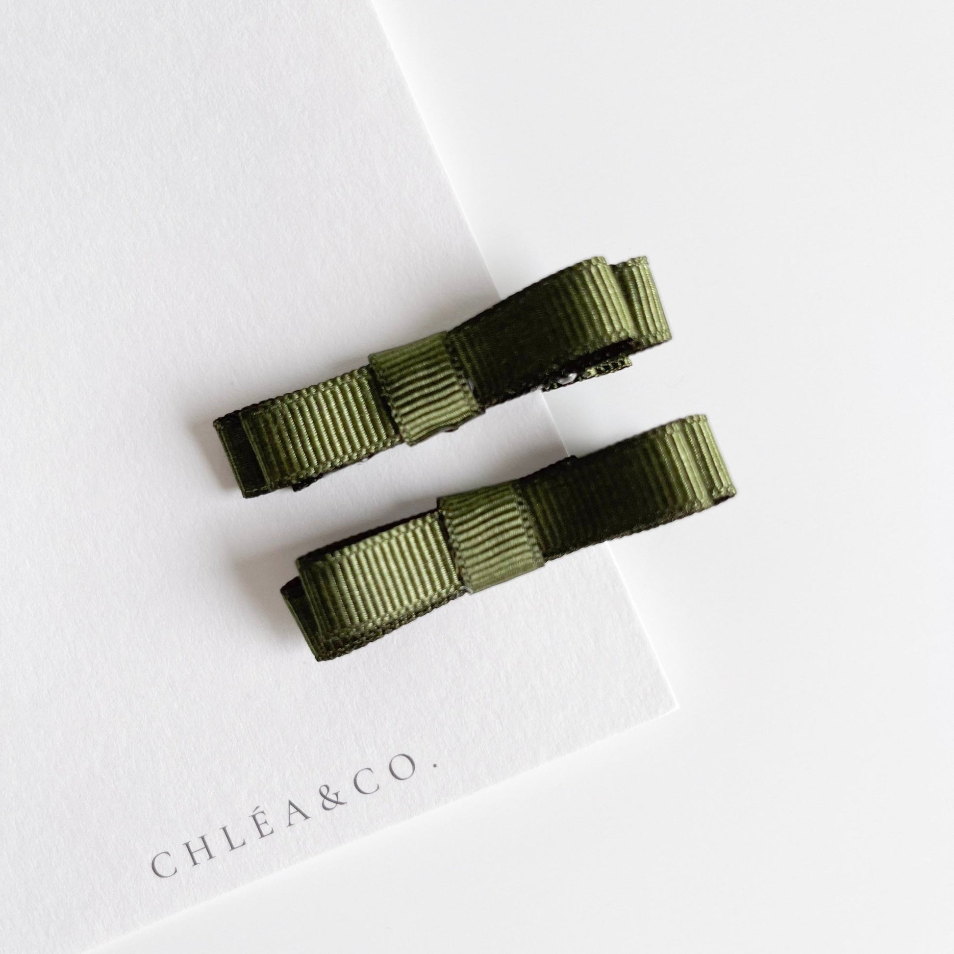 Set of 2 Medium Ribbon Bows - Chléa & Co.