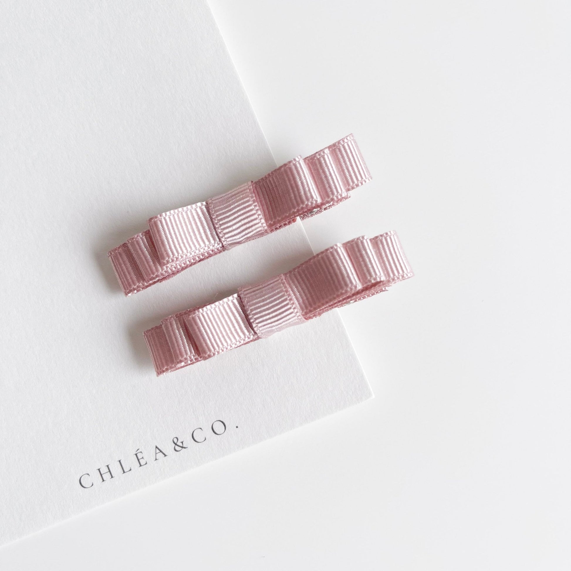 Set of 2 Medium Ribbon Bows - Chléa & Co.