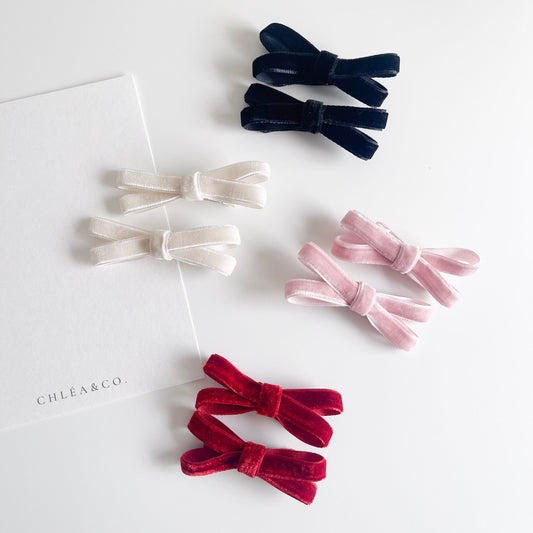 Set of 2 Velvet Bow Clips - Chléa & Co.