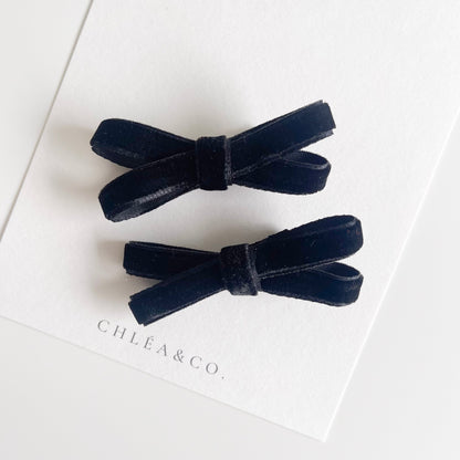 Set of 2 Velvet Bow Clips - Chléa & Co.
