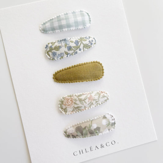Set of 5 Vintage Green Fabric Covered Snap Clips - Chléa & Co.