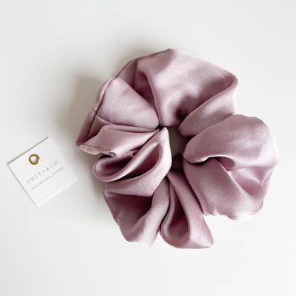Small Satin Scrunchies - Chléa & Co.