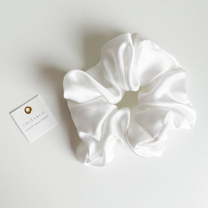 Small Satin Scrunchies - Chléa & Co.