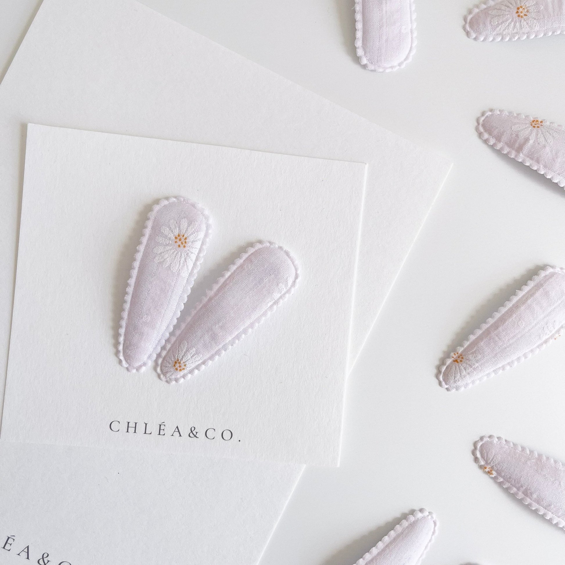 Soft Pink Daisy Fabric Covered Snap Clip - Chléa & Co.