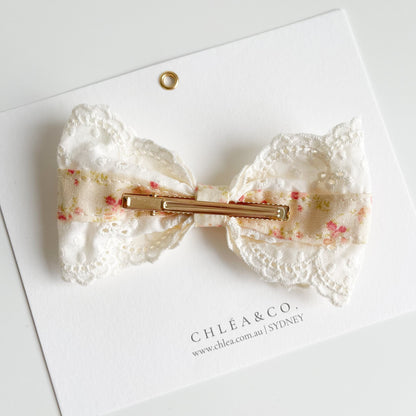Spring Lace Bow Clip - Chléa & Co.
